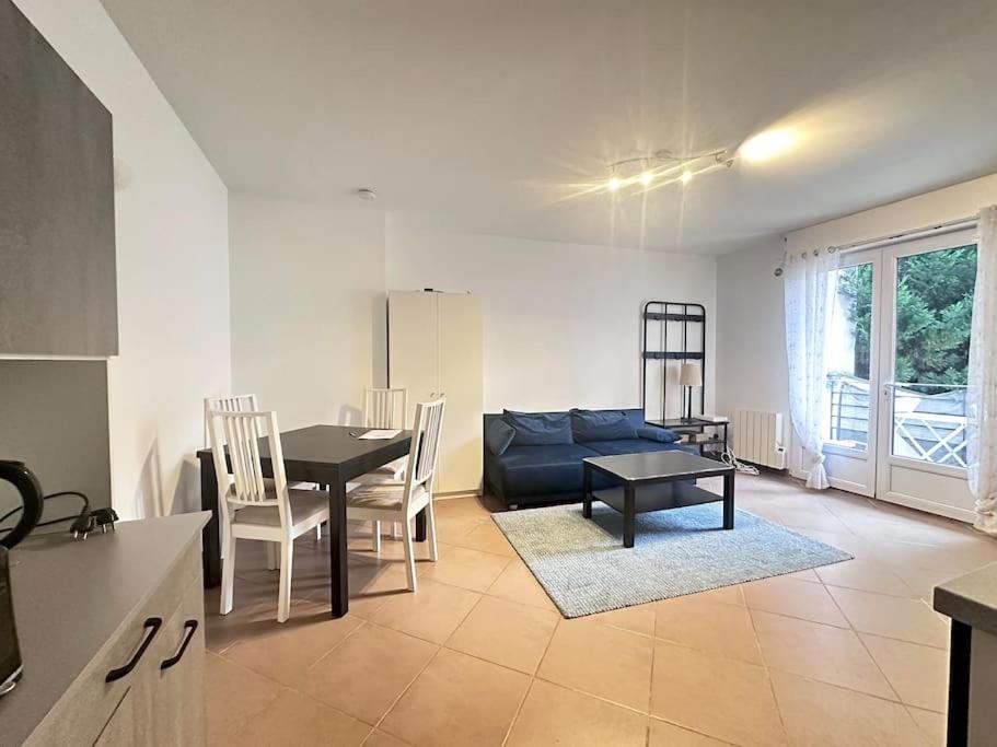 Appartement F3, 2 Chambres Іврі-сюр-Сен Екстер'єр фото